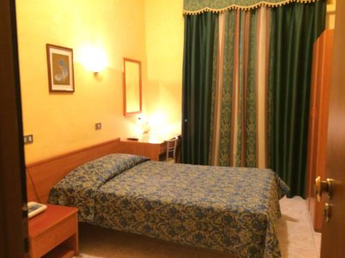 Imagen de la habitación del Hotel Romano, Turín. Foto 3