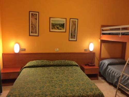 Imagen de la habitación del Hotel Romano, Turín. Foto 5