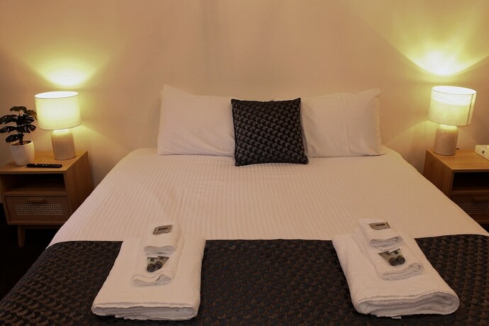 Imagen de la habitación del Hotel Romano\'s. Foto 15