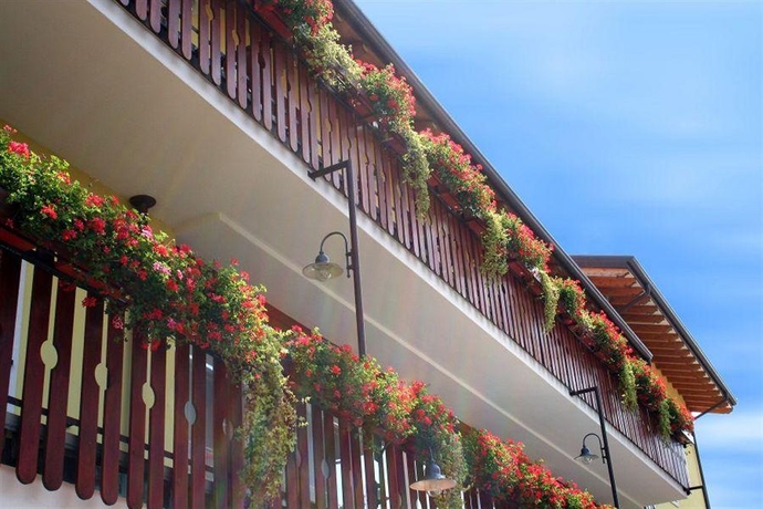 Imagen de los exteriores del Hotel Romantic, Cavaion Veronese. Foto 6