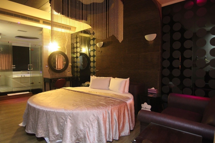 Imagen de la habitación del Hotel Romantic Code Motel. Foto 8