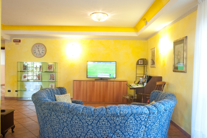 Imagen de los interiores del Hotel Romantic. Foto 9