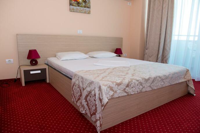 Imagen general del Hotel Romantic, MAMAIA. Foto 17