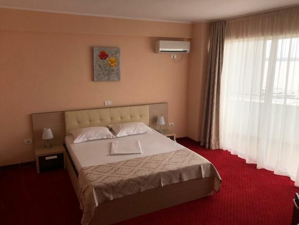 Imagen general del Hotel Romantic, MAMAIA. Foto 19