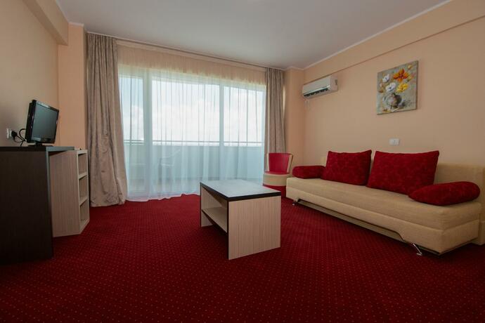 Imagen general del Hotel Romantic, MAMAIA. Foto 26