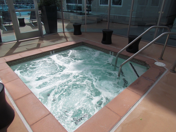 Imagen de los exteriores del Hotel Romantic Studio With Bay View. Foto 7