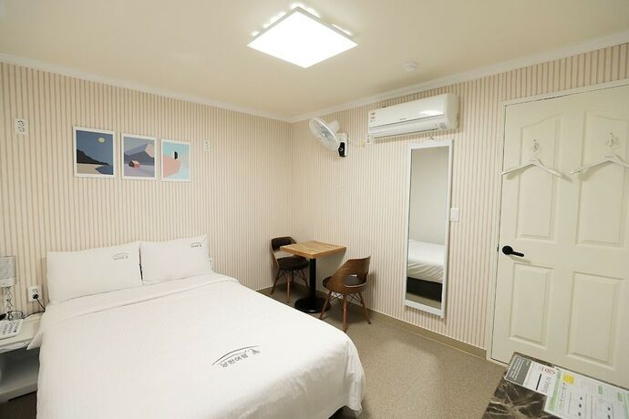 Imagen de la habitación del Hotel Romantic Trip. Foto 15