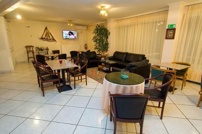 Imagen del bar/restaurante del Hotel Romantica, Loutra Edipsou. Foto 2