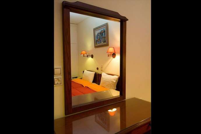 Imagen de la habitación del Hotel Romantica, Loutra Edipsou. Foto 11
