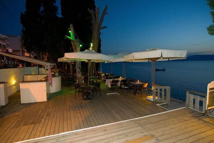 Imagen de los exteriores del Hotel Romantica, Loutra Edipsou. Foto 18