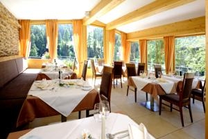 Imagen del bar/restaurante del Hotel Romantica, Samnaun. Foto 4