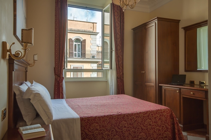 Imagen de la habitación del Hotel Romantica, Termini. Foto 9