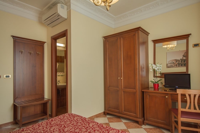 Imagen de la habitación del Hotel Romantica, Termini. Foto 12