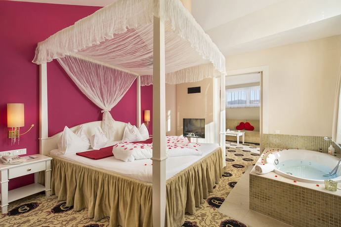 Imagen de la habitación del Hotel Romantik And Spa Alpen-herz. Foto 8