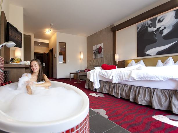 Imagen de la habitación del Hotel Romantik And Spa Alpen-herz. Foto 10