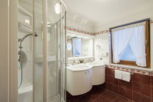 Imagen de la habitación del Hotel Romantik Arthotel Cappella. Foto 2