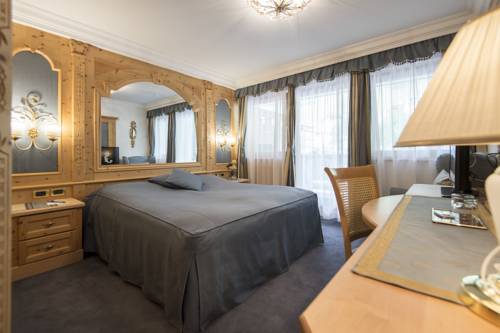 Imagen de la habitación del Hotel Romantik Arthotel Cappella. Foto 5