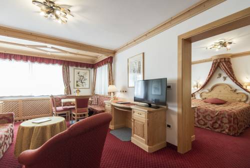 Imagen de la habitación del Hotel Romantik Arthotel Cappella. Foto 9