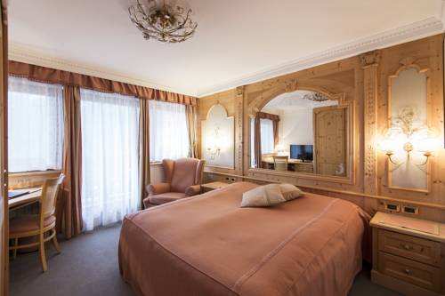 Imagen de la habitación del Hotel Romantik Arthotel Cappella. Foto 10