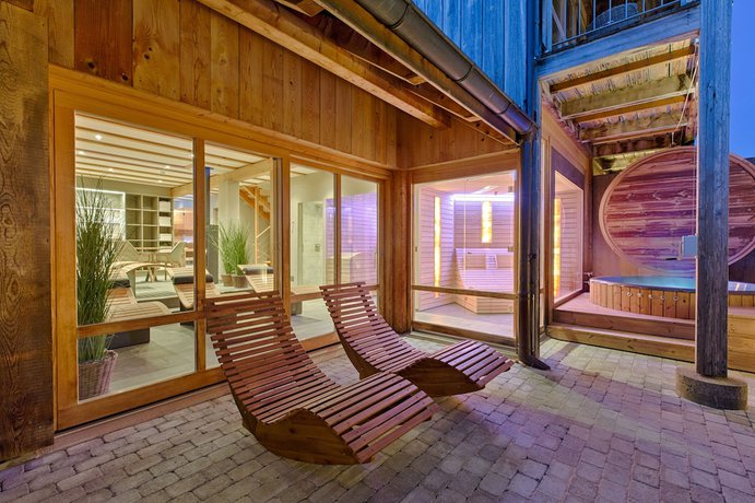 Imagen de la piscina del Hotel Romantik Bären. Foto 20