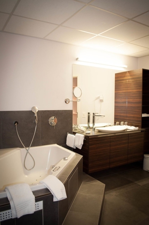 Imagen de la habitación del Hotel Romantik Beau Rivage. Foto 8