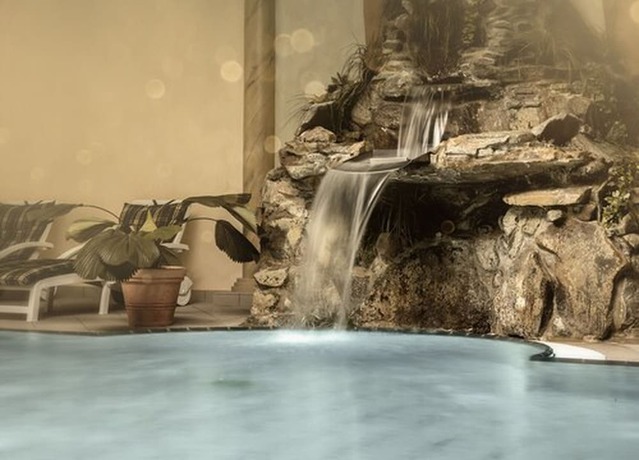 Imagen de la piscina del Hotel Romantik Boesehof. Foto 16