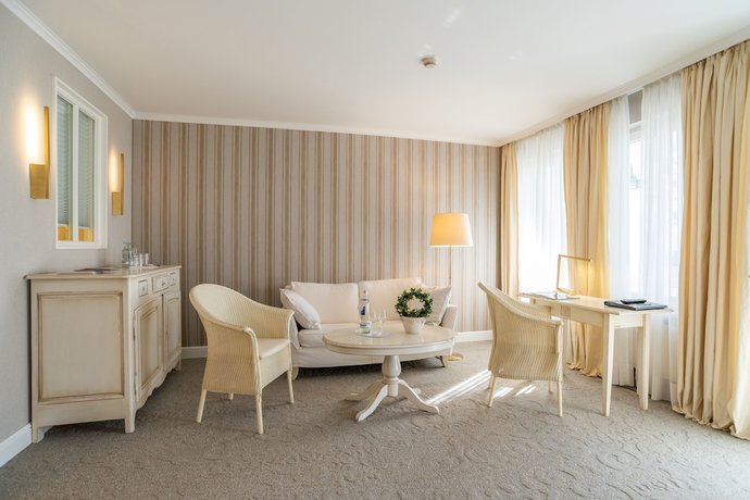 Imagen de la habitación del Hotel Romantik Boesehof. Foto 7