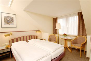 Imagen de la habitación del Hotel Romantik Fuchsbau. Foto 13