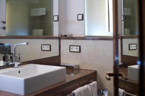Imagen general del Hotel Romantik Goldener Karpfen. Foto 4