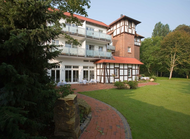 Imagen de los exteriores del Hotel Romantik Hof Zur Linde. Foto 17