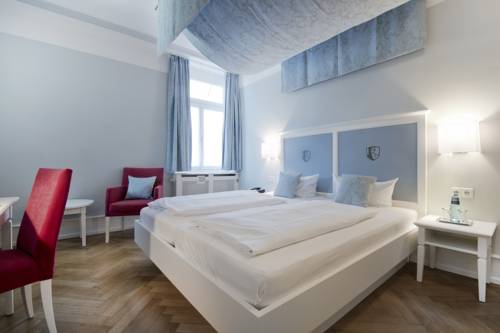 Imagen de la habitación del Hotel Romantik Hotel Barbarossa. Foto 6