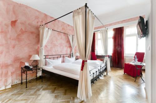 Imagen de la habitación del Hotel Romantik Hotel Barbarossa. Foto 15