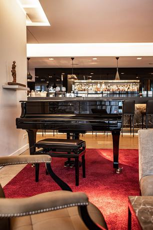 Imagen del bar/restaurante del Hotel Romantik Kleber Post. Foto 2