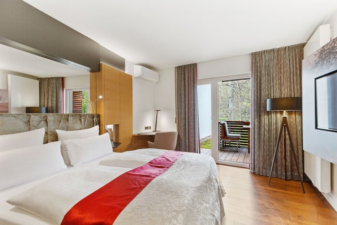 Imagen de la habitación del Hotel Romantik Landschloss Fasanerie. Foto 17