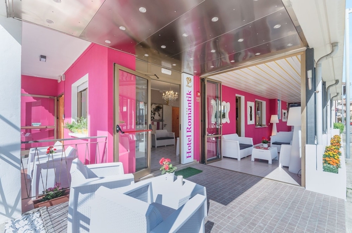 Imagen del bar/restaurante del Hotel Romantik, Lignano Sabbiadoro. Foto 3