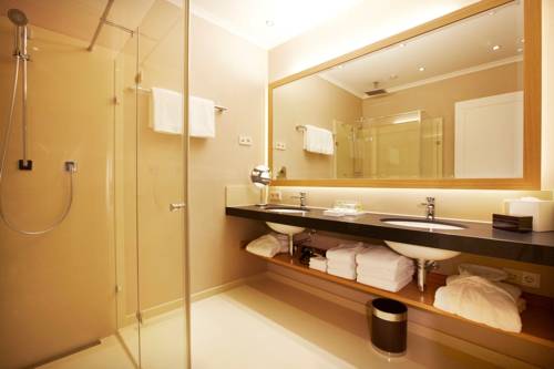 Imagen de la habitación del Hotel Romantik Lindner. Foto 11