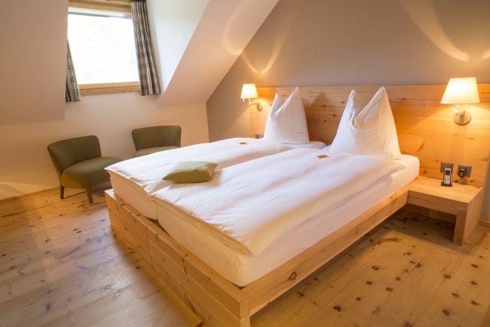 Imagen de la habitación del Hotel Romantik Muottas Muragl. Foto 6