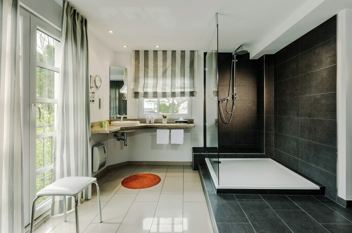 Imagen de la habitación del Hotel Romantik Neuhaus. Foto 18