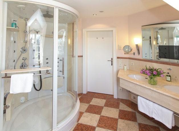 Imagen de la habitación del Hotel Romantik Parkhotel Wasserburg Anholt. Foto 5