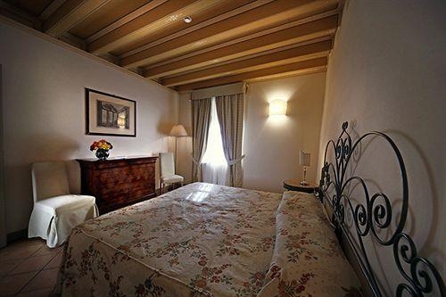 Imagen general del Hotel Romantik Relais Mirabella Iseo. Foto 12