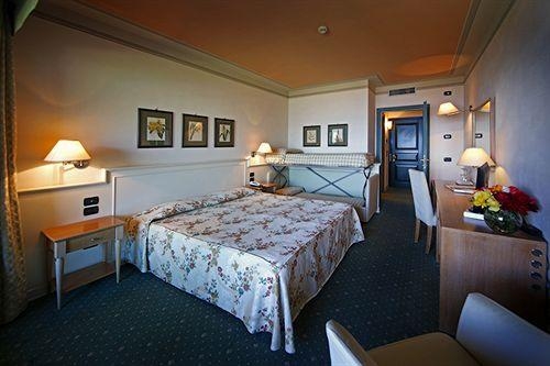 Imagen general del Hotel Romantik Relais Mirabella Iseo. Foto 13
