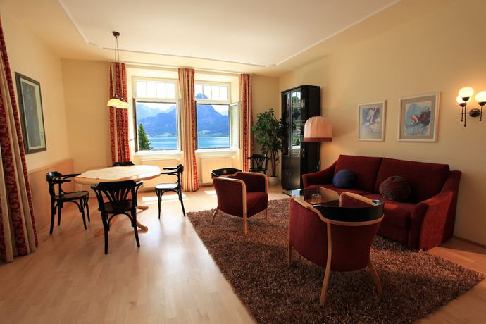Imagen de la habitación del Hotel Romantik Residenz Ferienwohnungen Hotel Im Weissen R&ouml;ssl. Foto 6