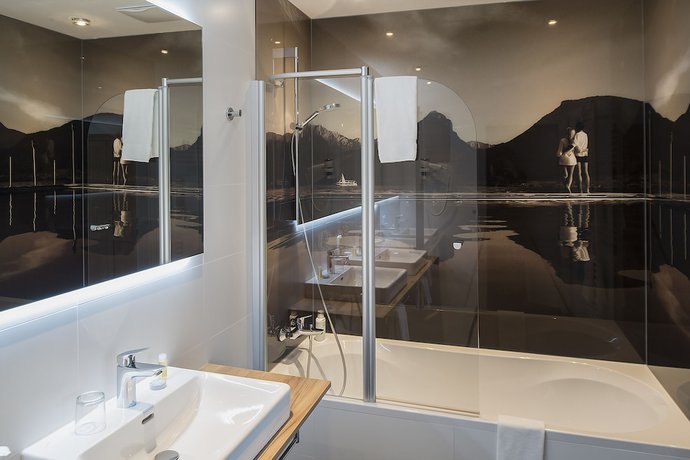 Imagen de la habitación del Hotel Romantik Residenz Ferienwohnungen Hotel Im Weissen R&ouml;ssl. Foto 16