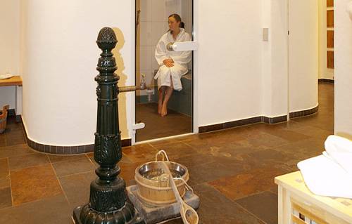 Imagen de la habitación del Hotel Romantik Schlo&szlig;hotel Kurf&uuml;rstliches Amtshaus Daune. Foto 4