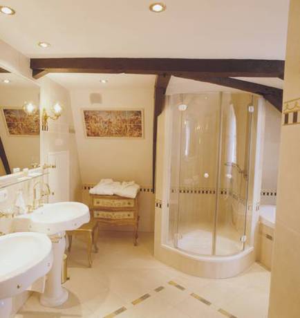 Imagen de la habitación del Hotel Romantik Schlo&szlig;hotel Kurf&uuml;rstliches Amtshaus Daune. Foto 13