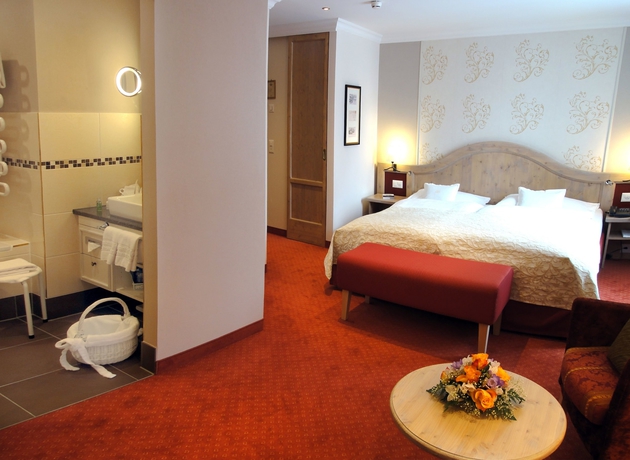 Imagen de la habitación del Hotel Romantik Schweizerhof. Foto 8