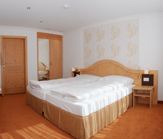 Imagen de la habitación del Hotel Romantik Schweizerhof. Foto 11