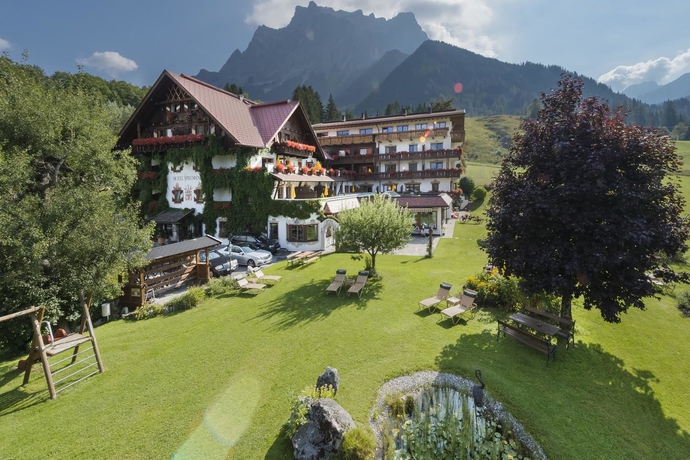 Imagen de los exteriores del Hotel Romantik Spielmann. Foto 16