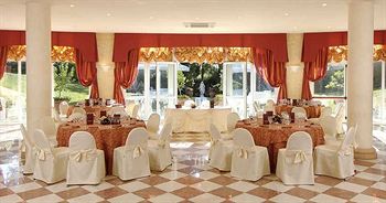 Imagen de la habitación del Hotel Romantik Villa Pagoda. Foto 5