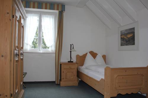 Imagen de la habitación del Hotel Romantik Zu Den Drei Sternen. Foto 12